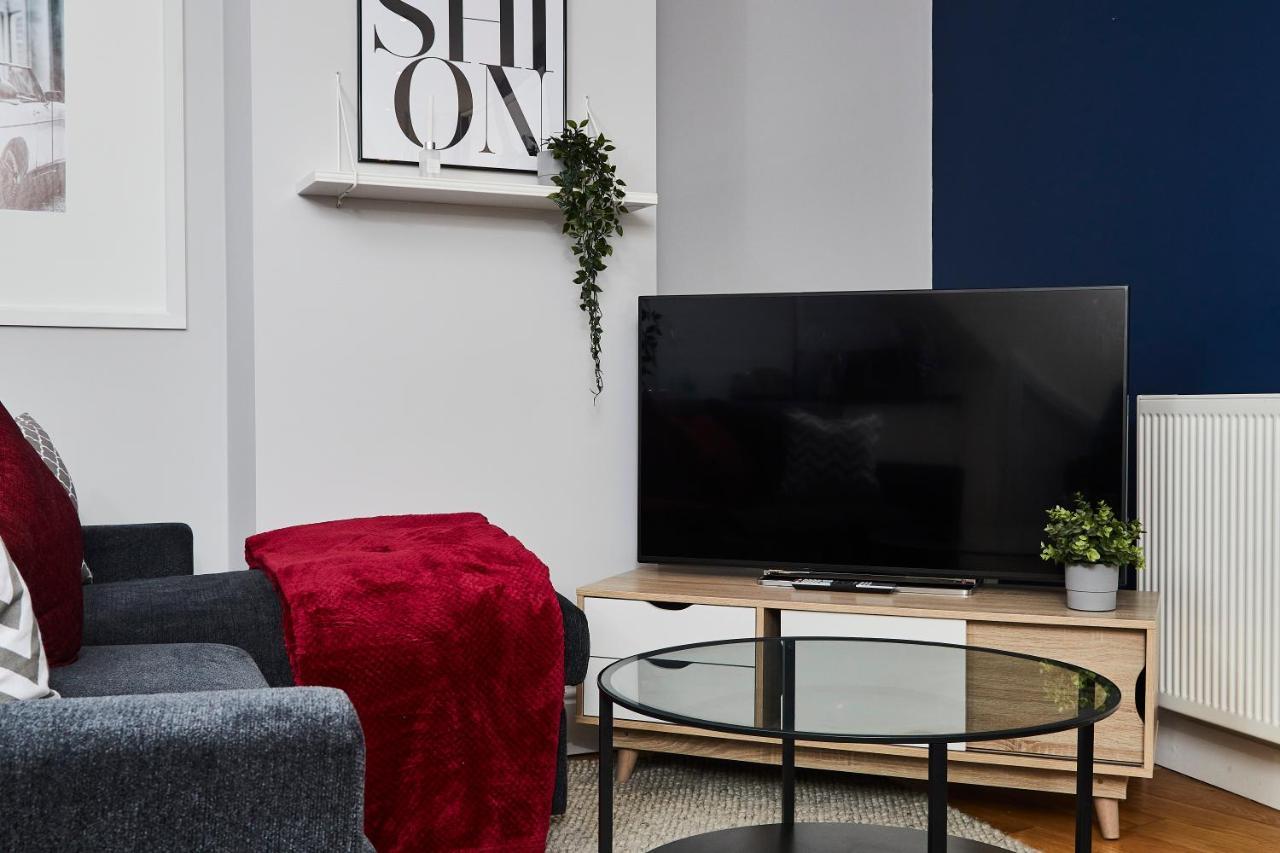 באת' Stunning Hepburn Suite! מראה חיצוני תמונה